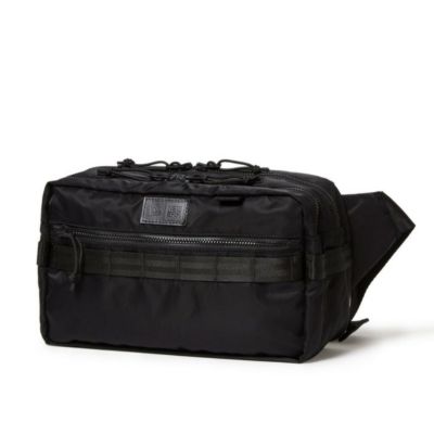 NYLON SQUARE WAIST BAG(7L) ブラック